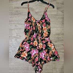 Medium floral shorts romper